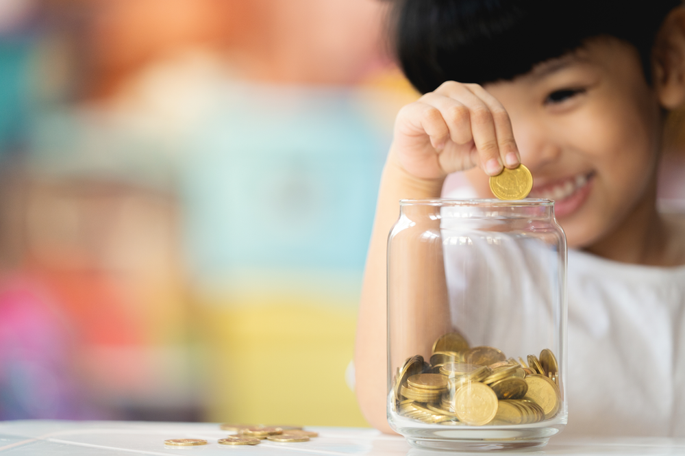 Dropping coins in a jar